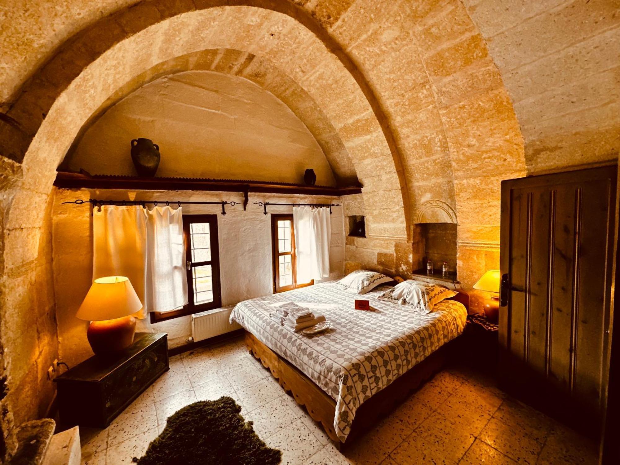 Les Maisons De Cappadoce อุตชิซาร์ ภายนอก รูปภาพ